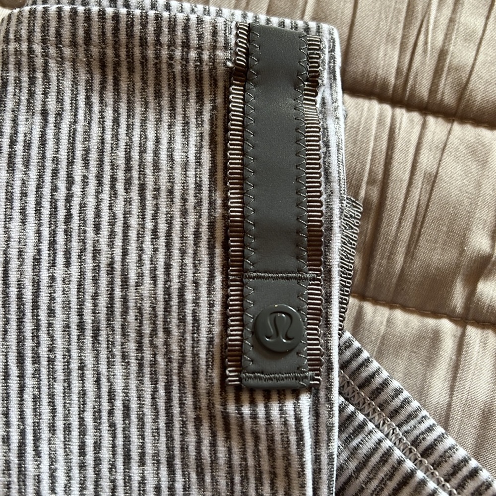 Gray & White Lululemon Vinyasa scarf/wrap multi-way